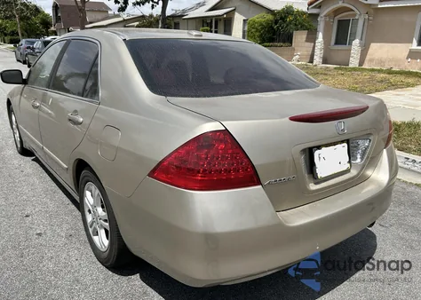 2007 Honda Accord 2.4 Ex из США, поврежденный, VIN 1HGCM56847A083255